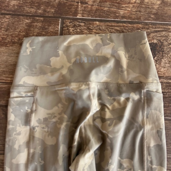 Nobull Camo Leggings!! XS! - Picture 3 of 4
